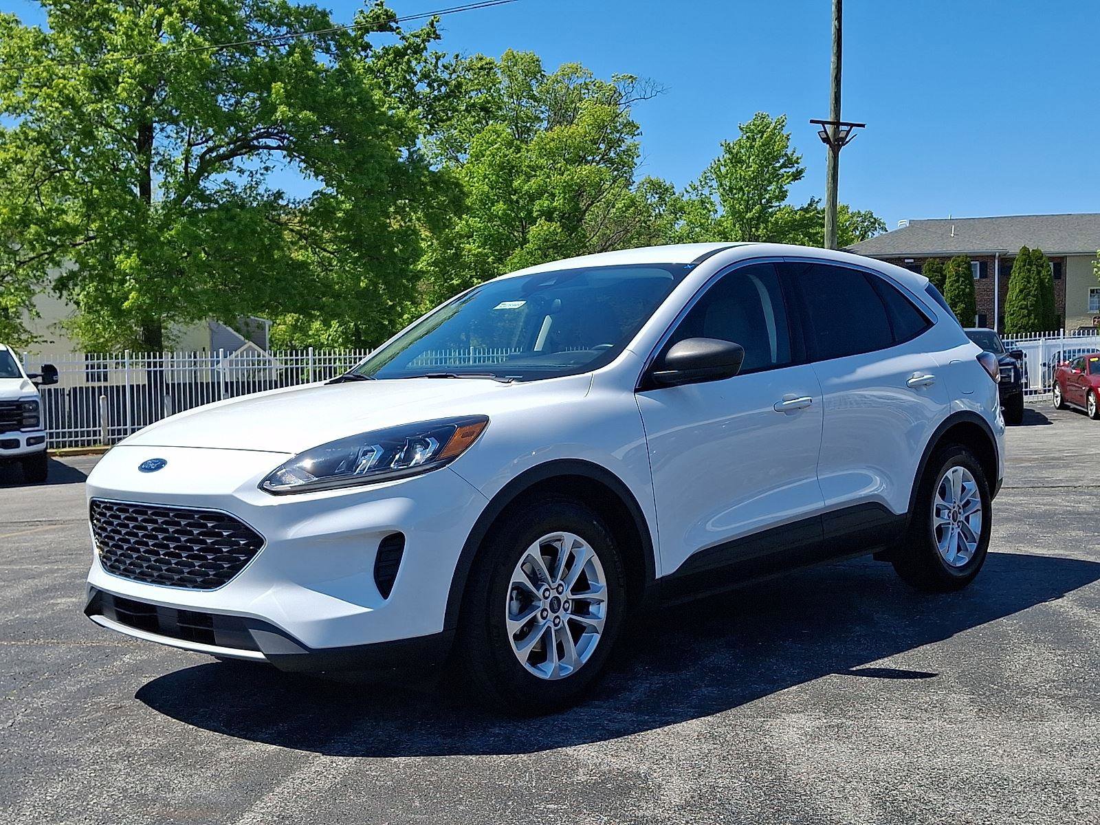 Certified 2022 Ford Escape SE w/ Convenience Package FWD image 3