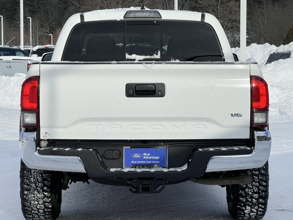 Used 2019 Toyota Tacoma TRD Off-Road image 2