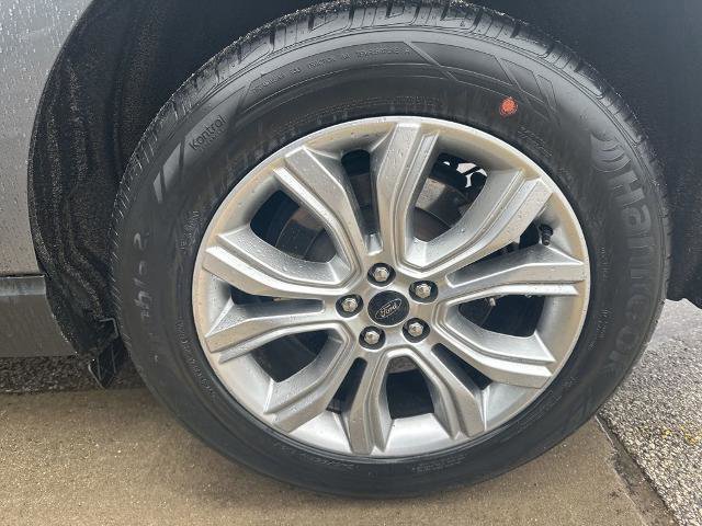 Certified 2024 Ford Edge Titanium image 12