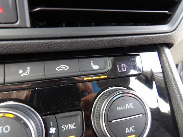 Used 2021 Volkswagen Jetta SE FWD image 20