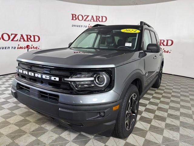 Certified 2024 Ford Bronco Sport Outer Banks w/ Tech Package AWD/4WD image 4