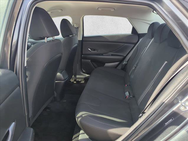 Used 2023 Hyundai Elantra SEL FWD image 19