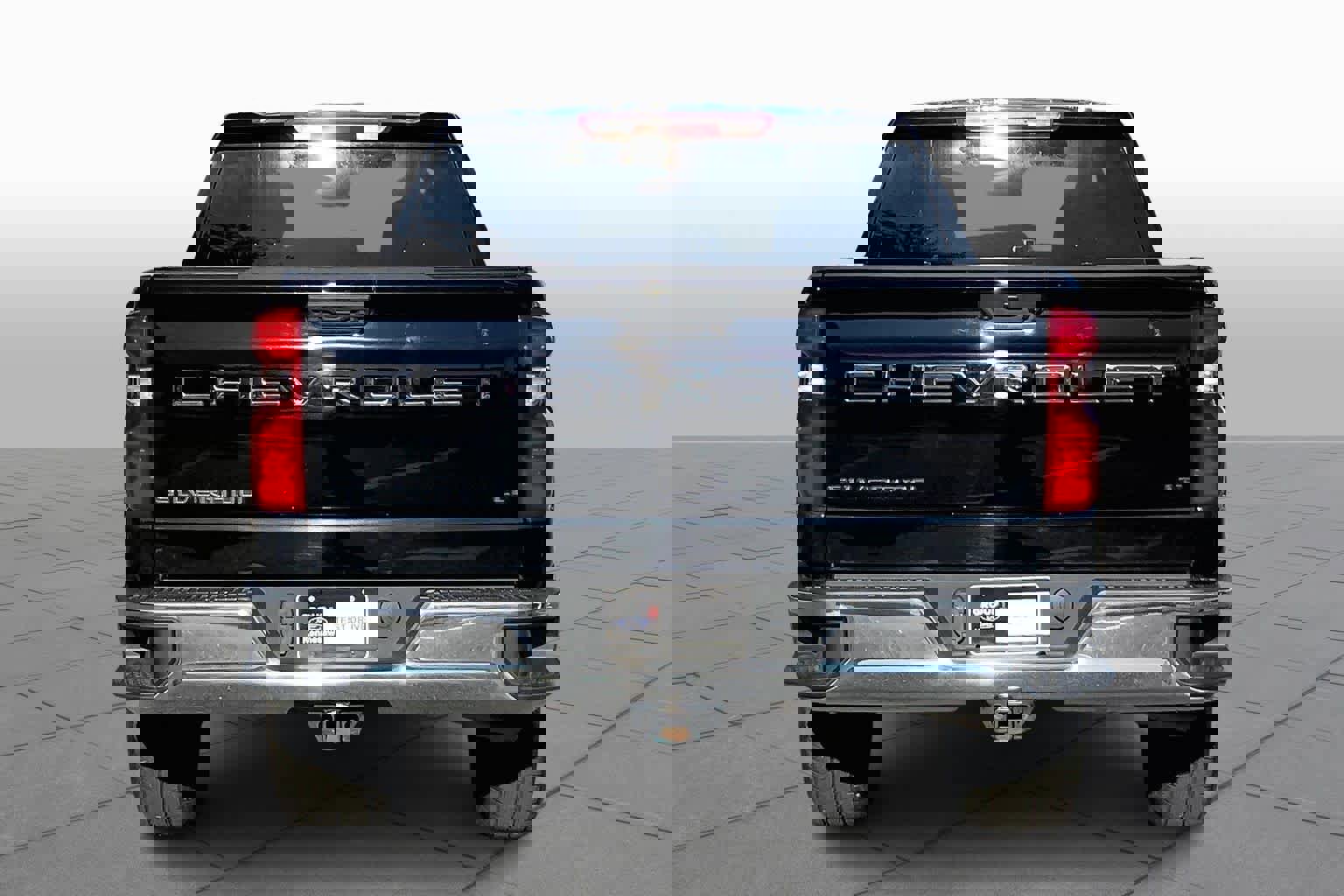 Used 2022 Chevrolet Silverado 1500 LT image 3