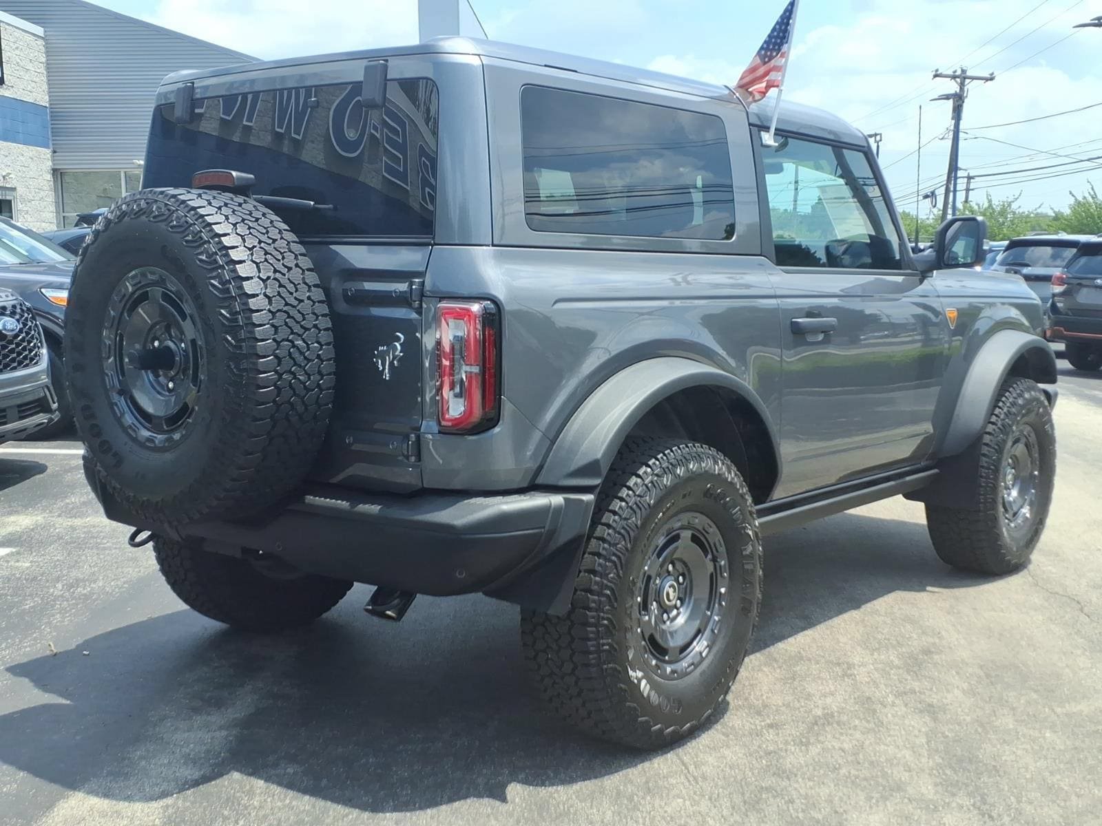 Certified 2025 Ford Bronco Badlands AWD/4WD image 4