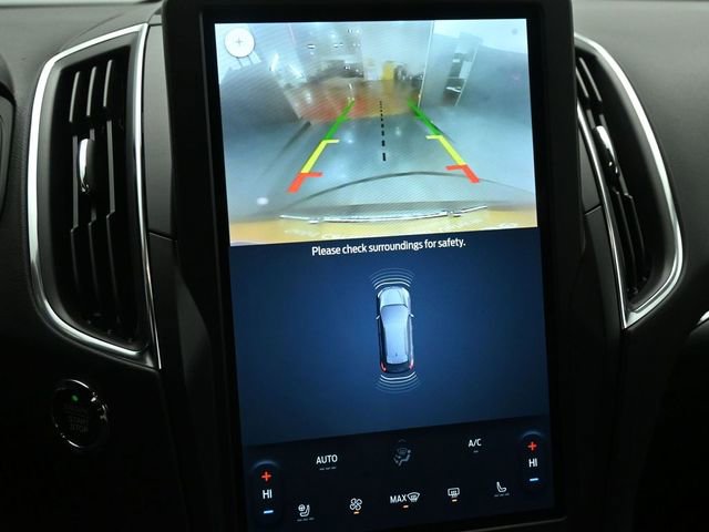 Certified 2024 Ford Edge Titanium AWD/4WD image 16