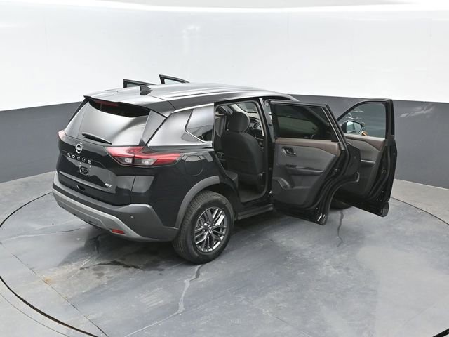 Used 2023 Nissan Rogue S AWD/4WD image 24