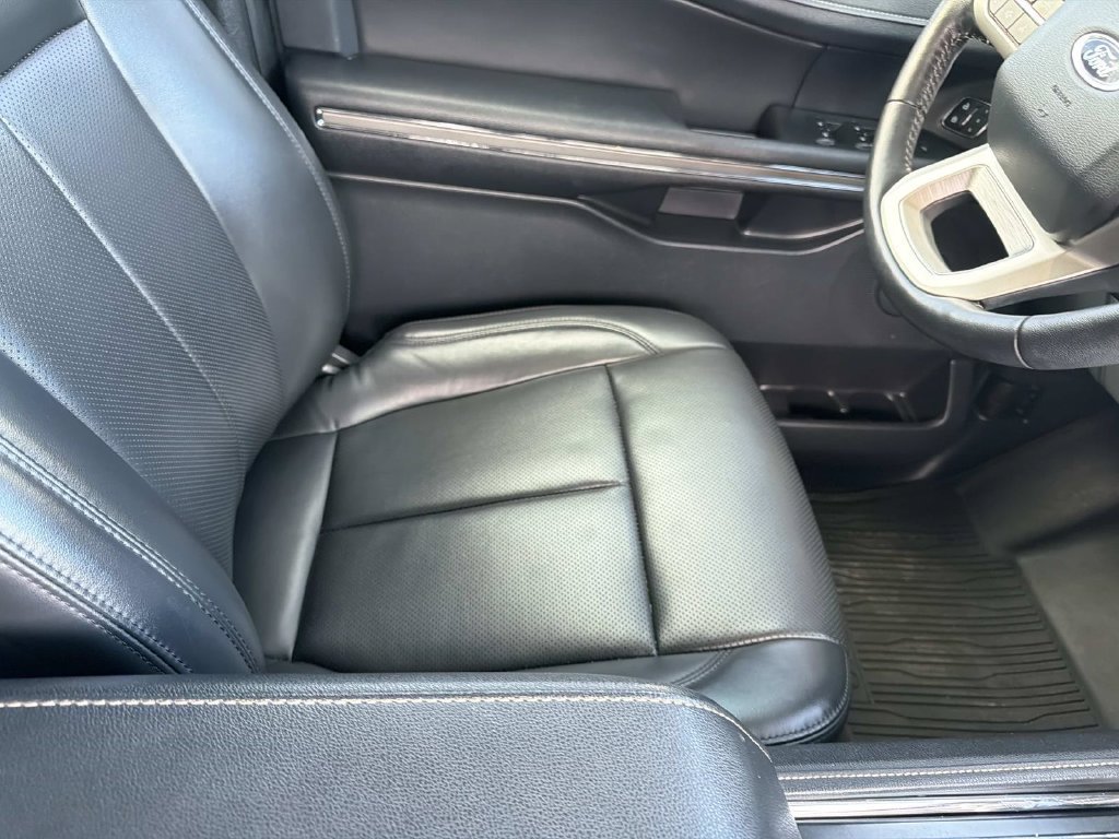 Certified 2022 Ford Expedition XLT RWD image 15