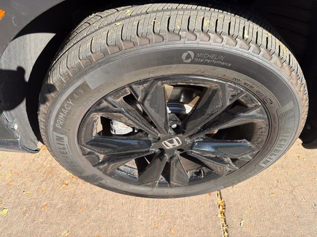 Used 2024 Honda CR-V Sport Touring image 11
