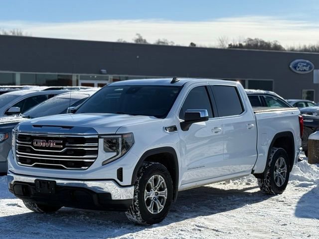 Used 2023 GMC Sierra 1500 SLE w/ X31 Off-Road Package image 3