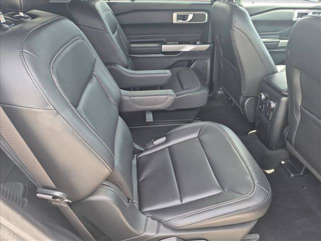 Certified 2022 Ford Explorer XLT w/ Equipment Group 202A AWD/4WD image 23