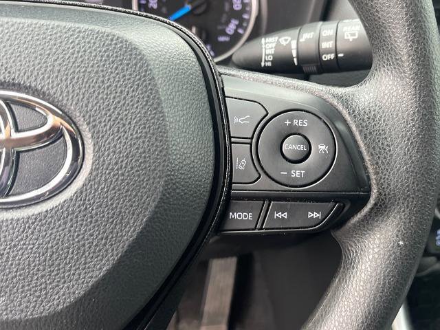 Used 2020 Toyota RAV4 XLE image 14