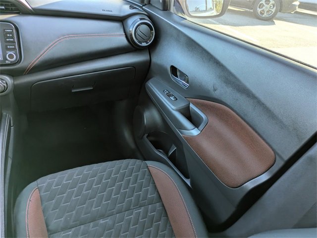 Used 2023 Nissan Kicks SR image 17