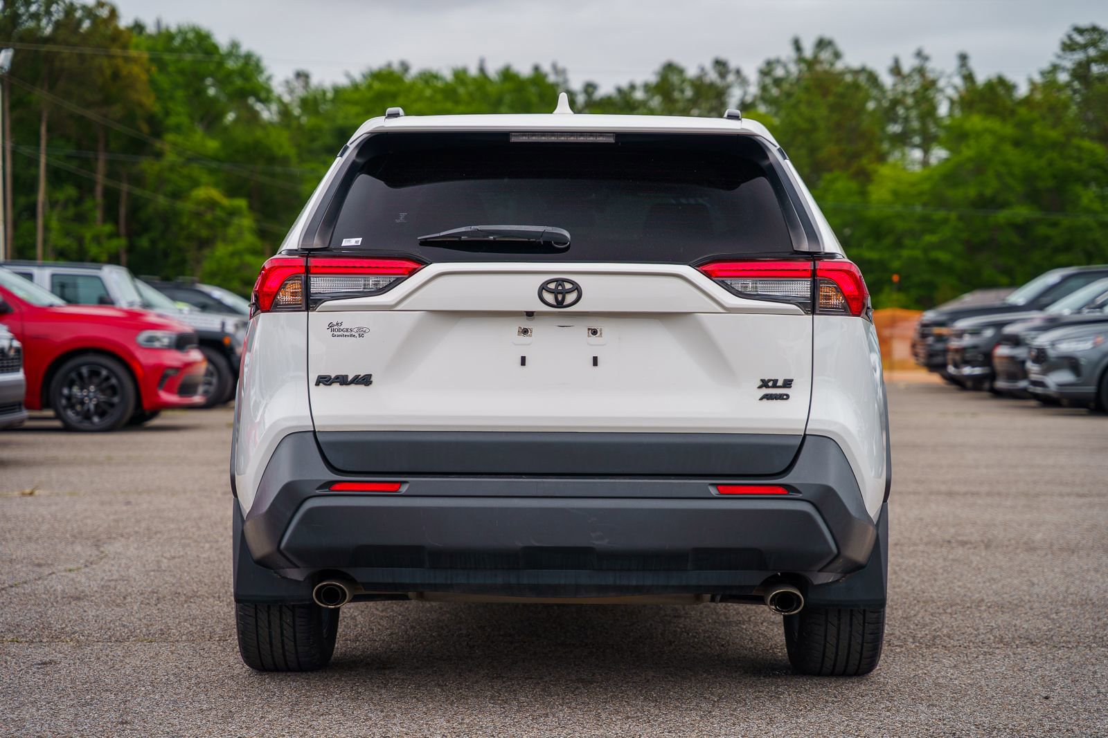 Used 2020 Toyota RAV4 XLE Premium AWD/4WD image 6