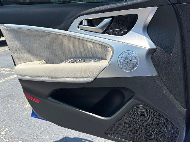 Used 2019 Genesis G70 2.0T Advanced w/ Elite Package RWD image 13