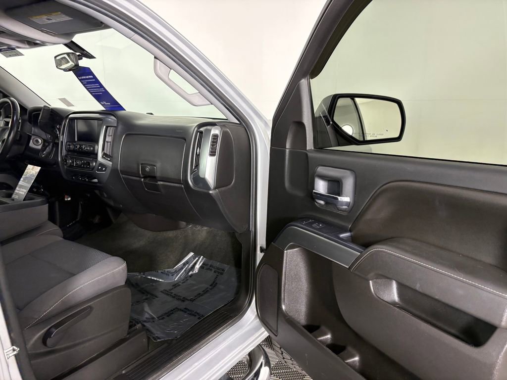 Used 2017 Chevrolet Silverado 1500 LT w/ All Star Edition AWD/4WD image 33