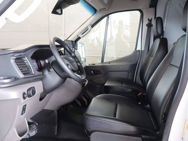 Certified 2026 Ford Transit 250 148 High Roof RWD image 39