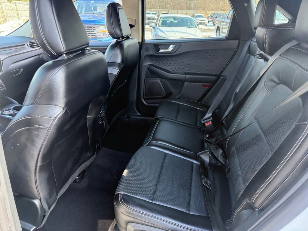 Certified 2020 Ford Escape Titanium image 18