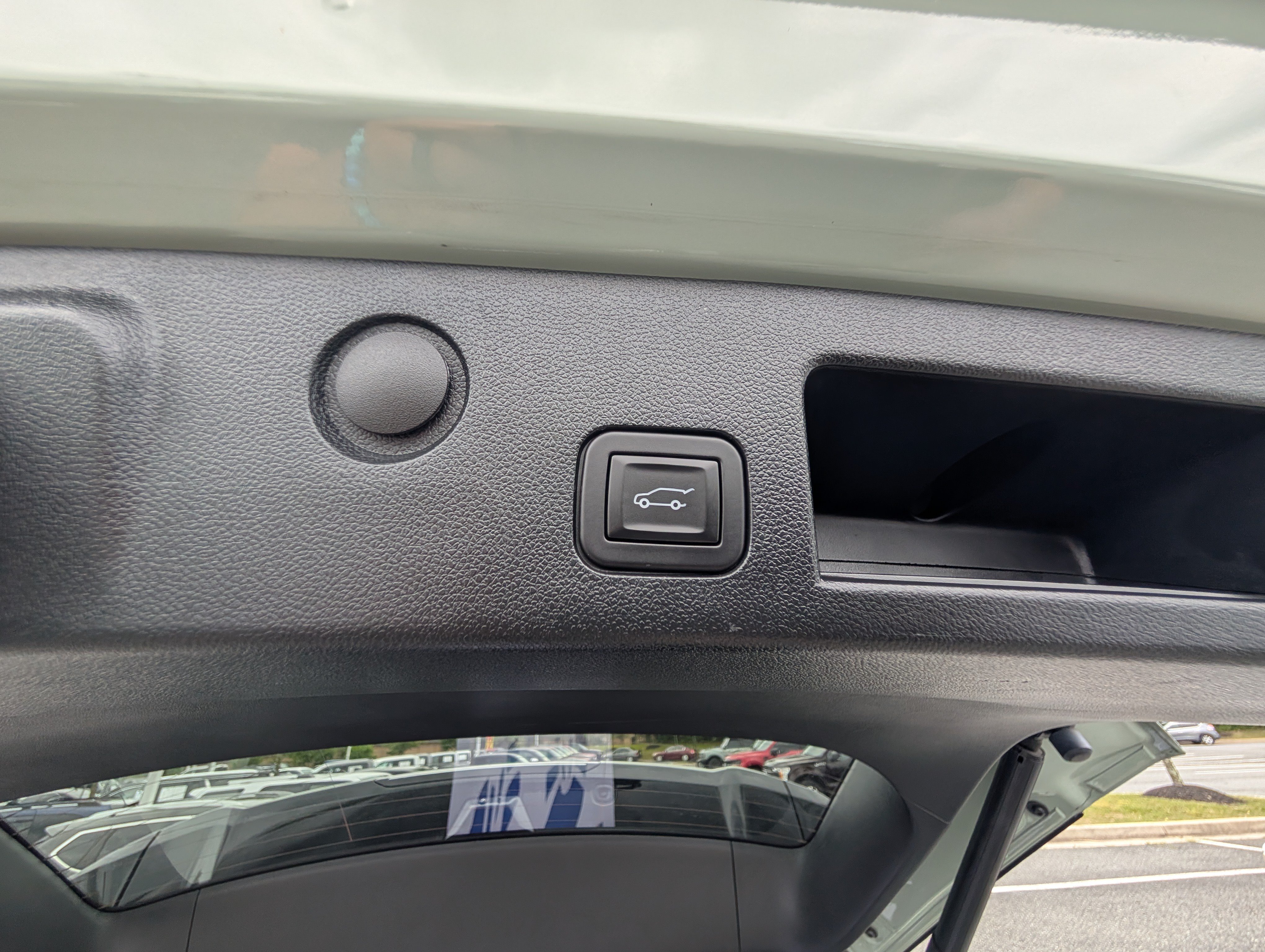 Used 2025 Chevrolet Equinox ACTIV w/ Safety and Technology Package AWD/4WD image 13