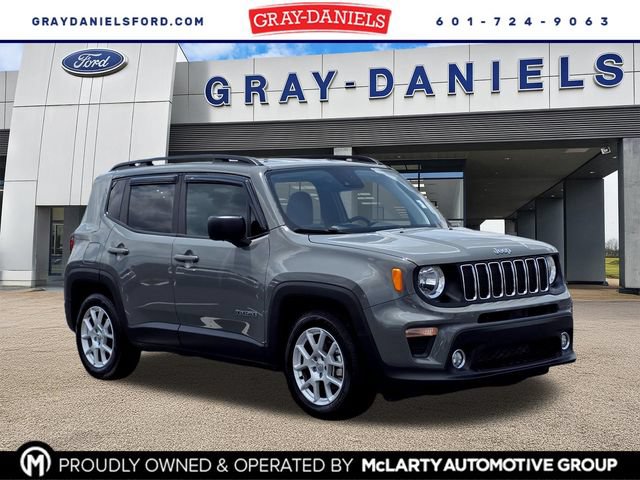 Used 2021 Jeep Renegade Latitude FWD image 1