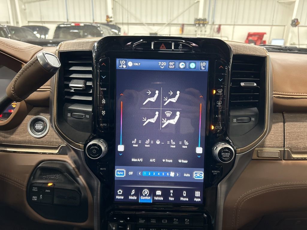 Used 2024 RAM 3500 Limited w/ Towing Technology Group image 15