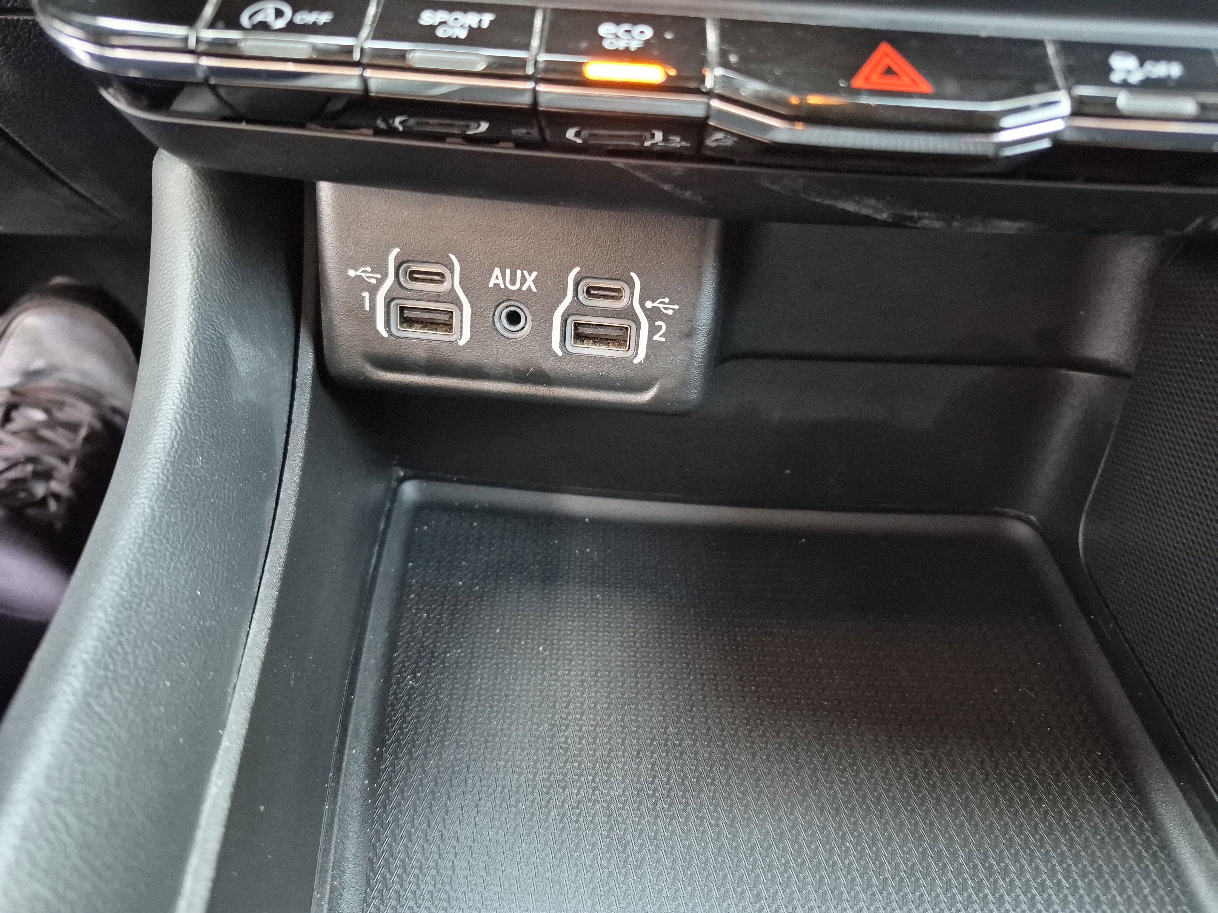 Used 2024 Dodge Durango GT image 34