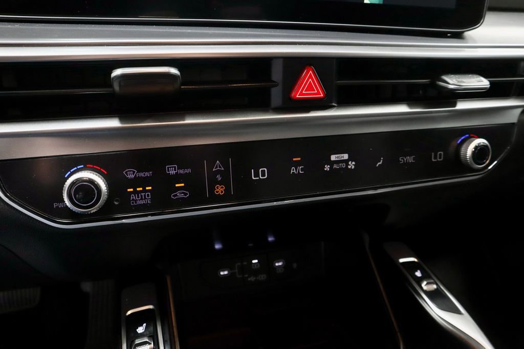 Used 2025 Kia Sorento S image 35