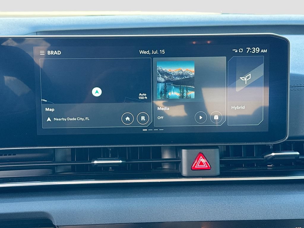 Used 2025 Kia Carnival EX FWD image 15
