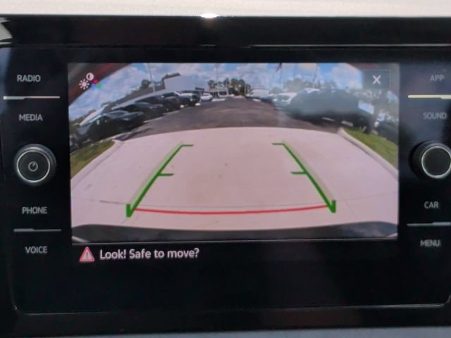 Used 2025 Volkswagen Jetta SE FWD image 22