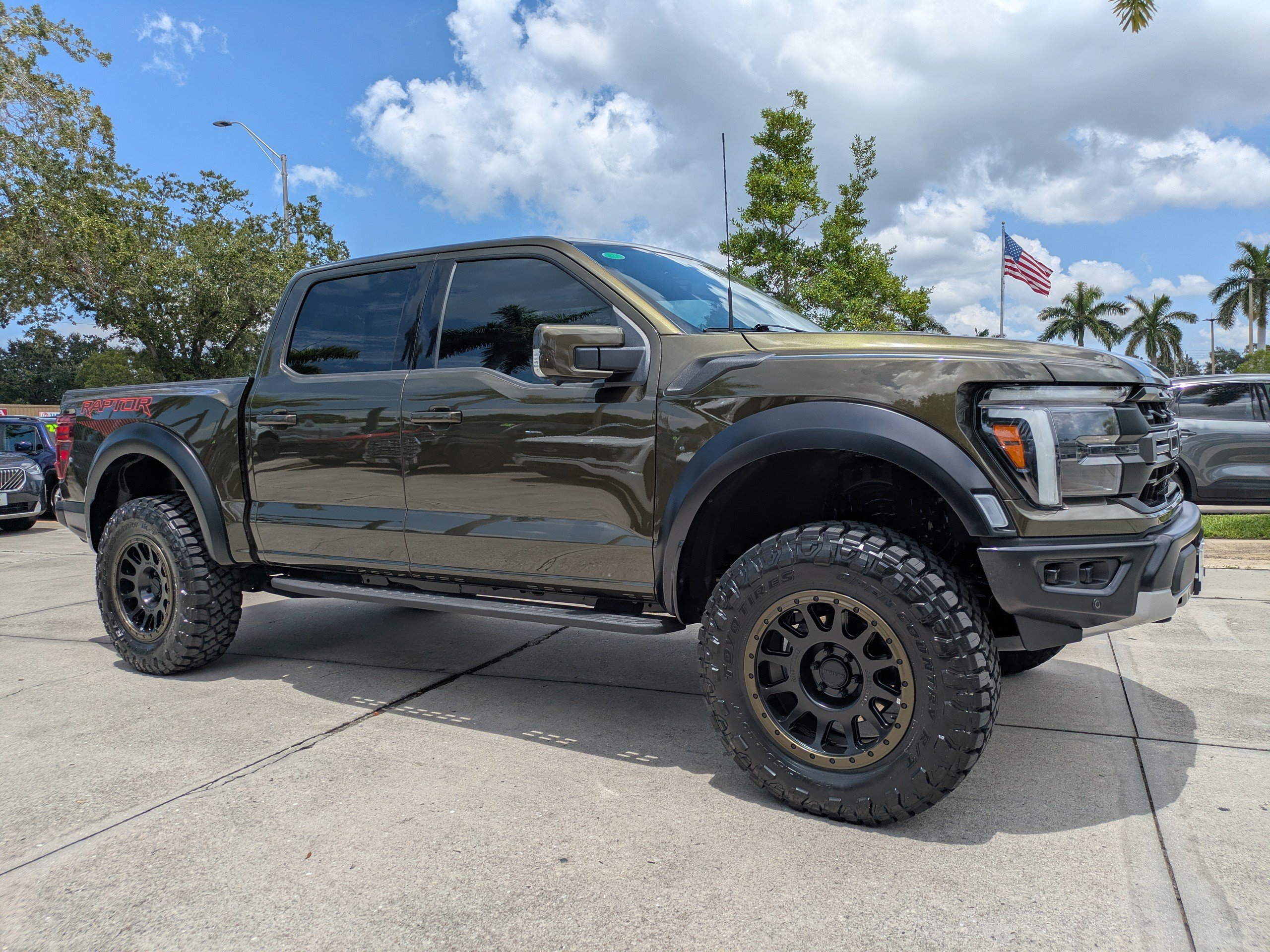 Certified 2024 Ford F150 Raptor AWD/4WD image 2
