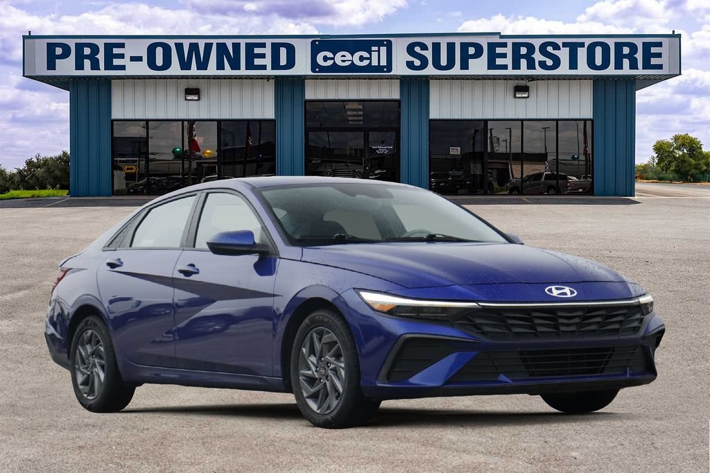 Used 2024 Hyundai Elantra SEL