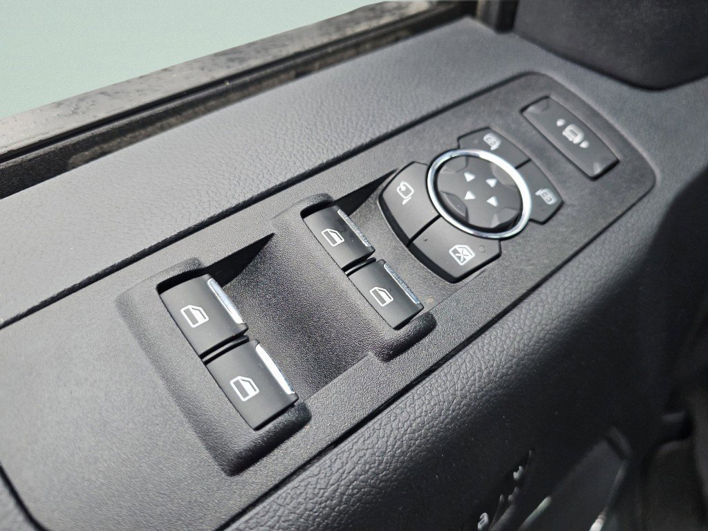 Certified 2022 Ford F350 Lariat w/ Lariat Ultimate Package image 31