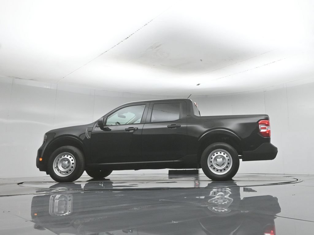 Certified 2025 Ford Maverick XL FWD image 44