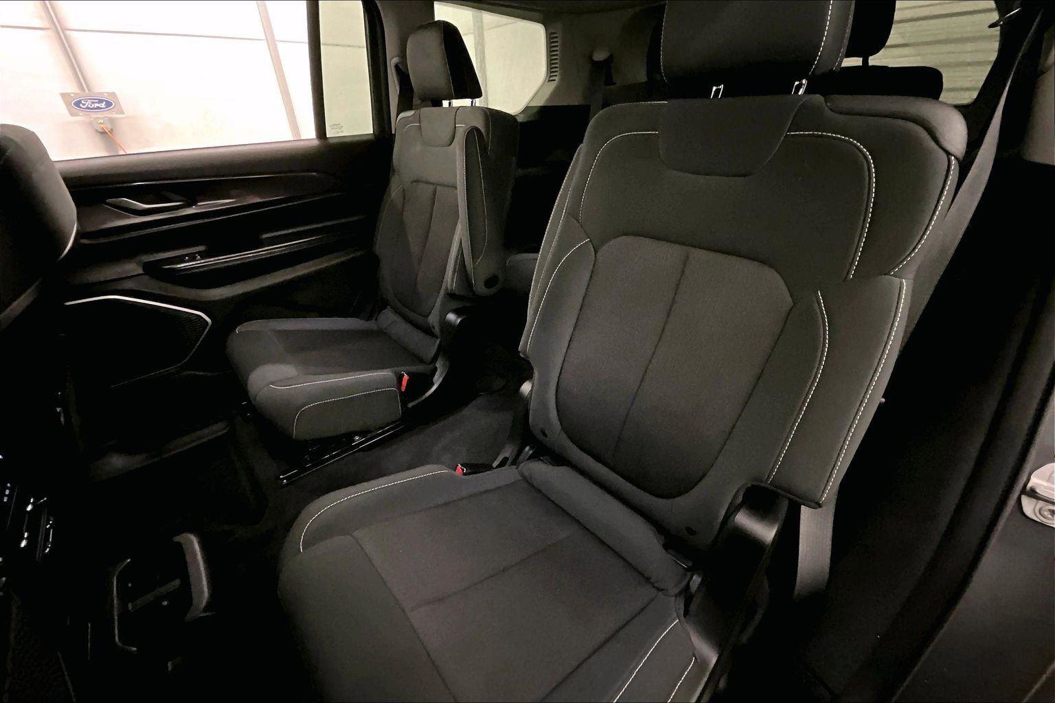 Used 2021 Jeep Grand Cherokee L Laredo w/ Luxury Tech Group I image 25