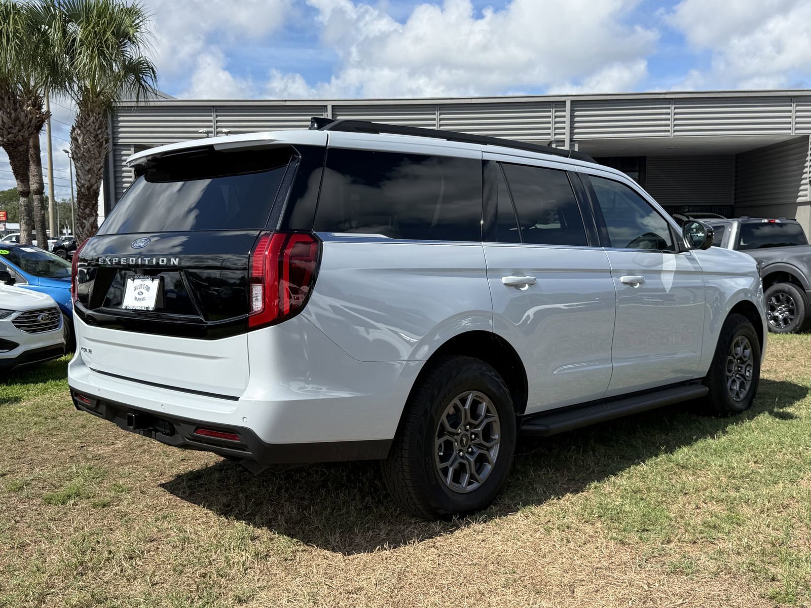 Certified 2025 Ford Expedition Active RWD image 3