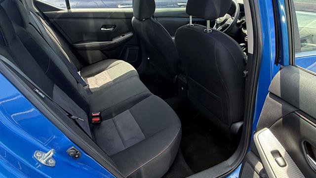 Used 2025 Nissan Sentra SR FWD image 26
