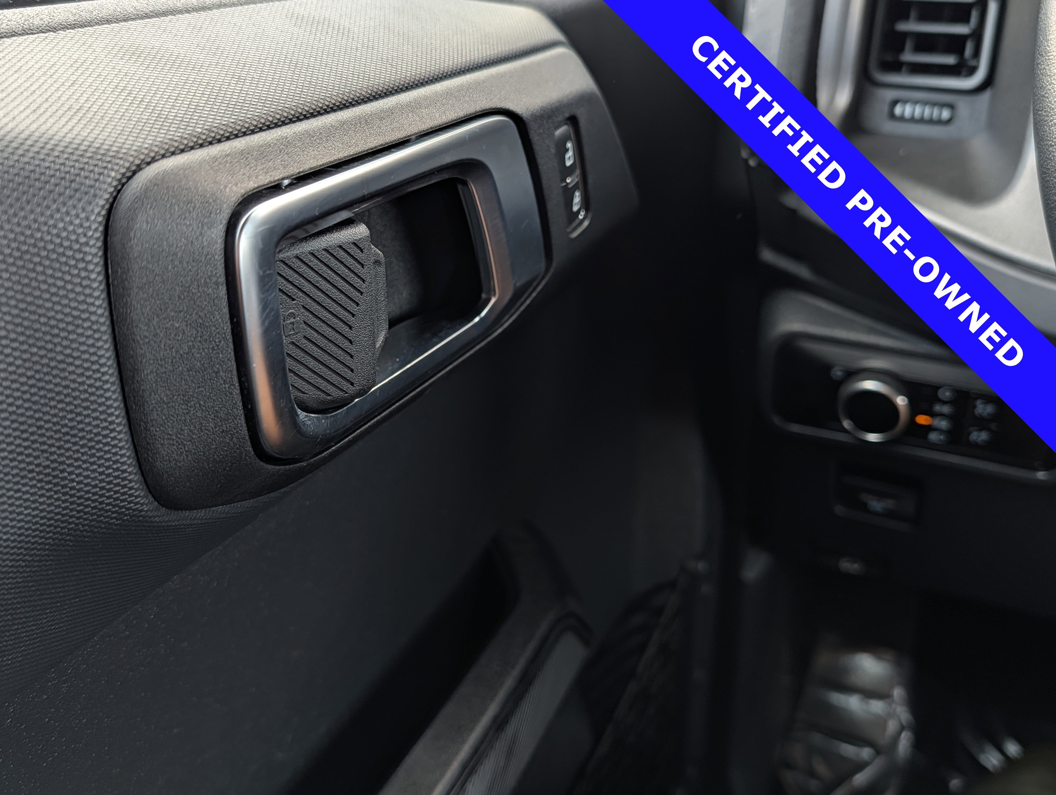 Certified 2025 Ford Bronco Big Bend image 24