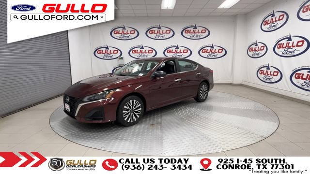 Used 2025 Nissan Altima 2.5 SV AWD/4WD image 4