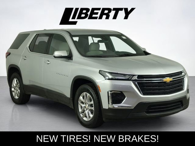 Used 2022 Chevrolet Traverse LS image 7