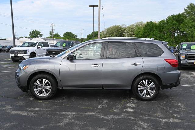 Used 2020 Nissan Pathfinder S AWD/4WD image 4