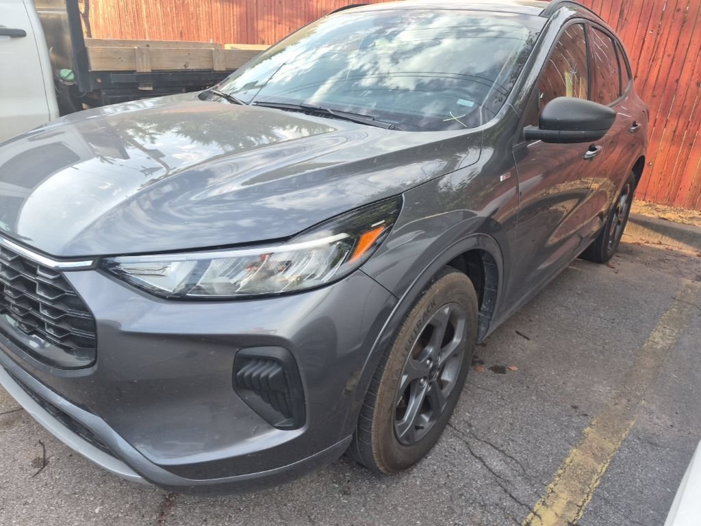 Certified 2024 Ford Escape ST-Line AWD/4WD image 3