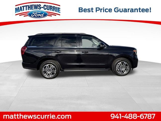 Certified 2025 Ford Expedition Active image 5