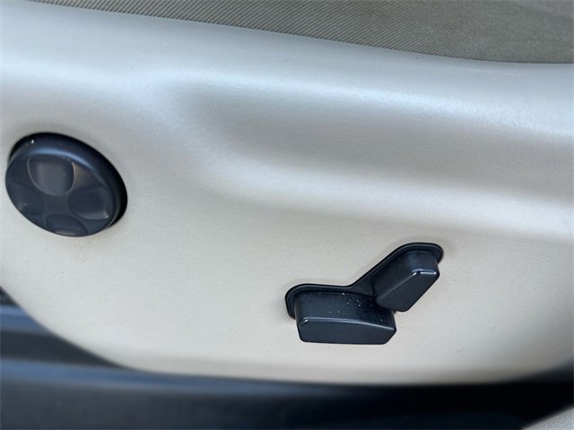 Used 2019 Jeep Grand Cherokee Limited w/ Trailer Tow Group IV image 13