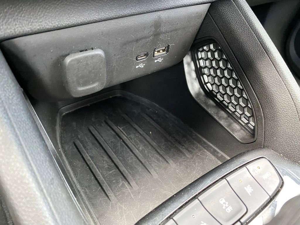 Used 2025 Chevrolet TrailBlazer LT image 24