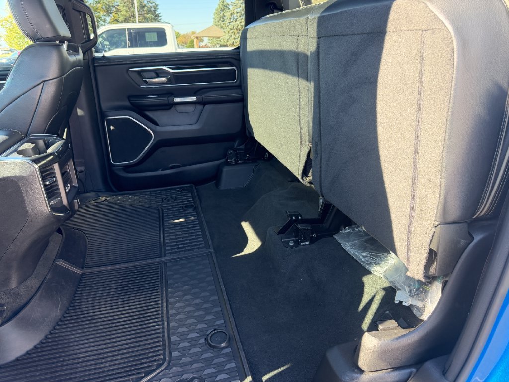Used 2022 RAM 1500 Laramie AWD/4WD image 24