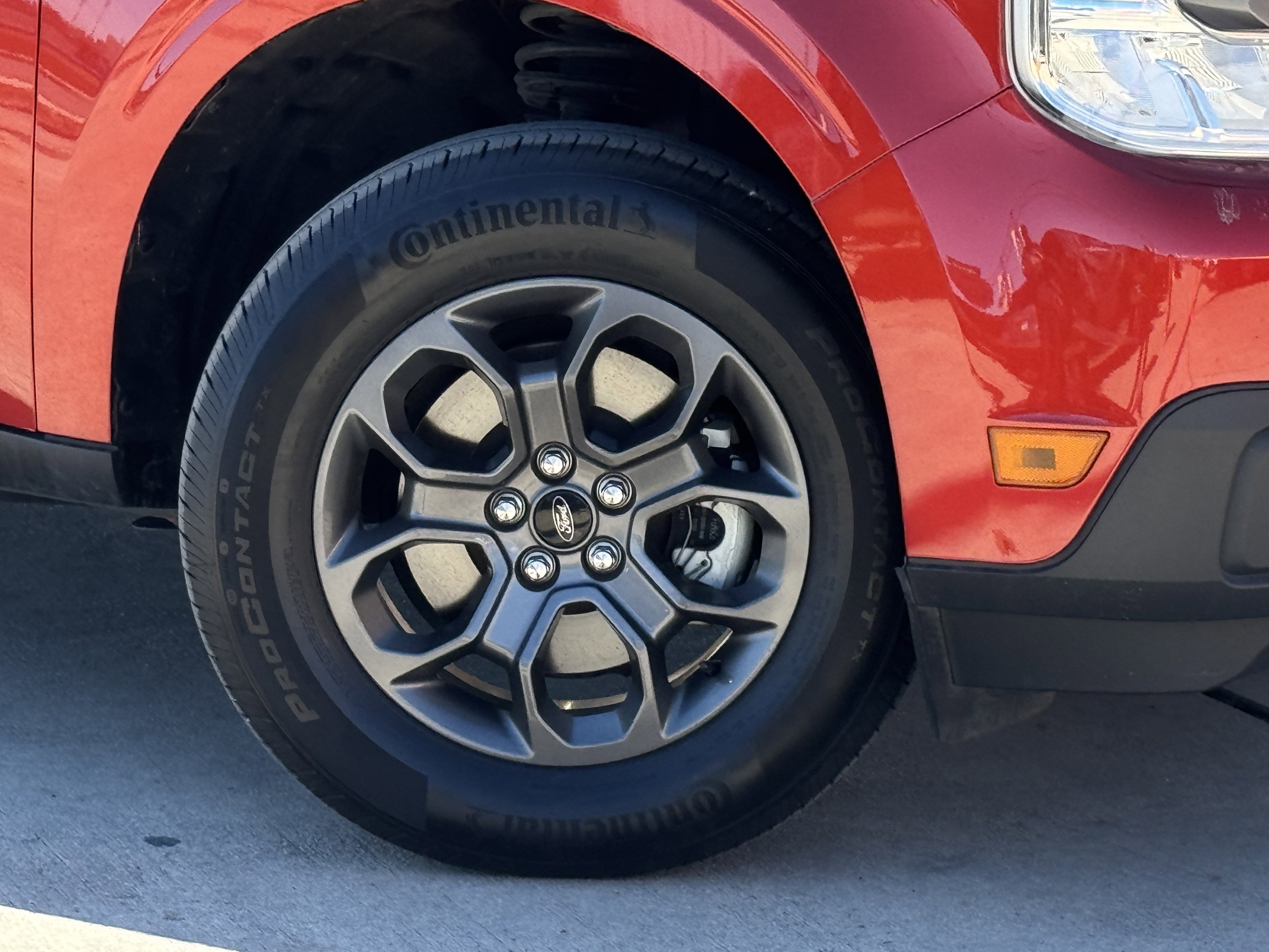 Certified 2022 Ford Maverick XLT w/ XLT Luxury Package image 3