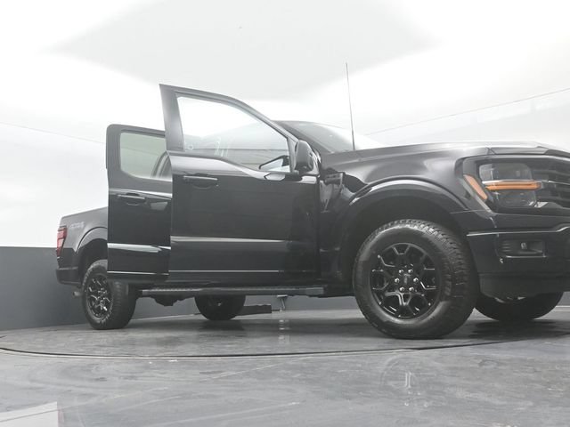 Certified 2024 Ford F150 XLT w/ XLT Black Appearance Package AWD/4WD image 31