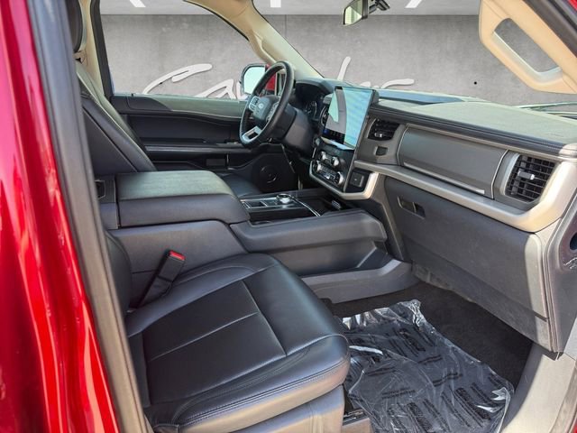 Certified 2022 Ford Expedition XLT image 24