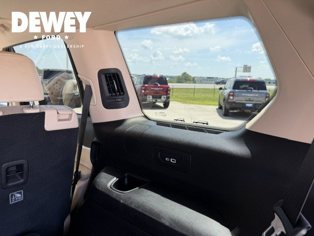 Used 2021 Jeep Grand Cherokee L Limited w/ Trailer Tow Package AWD/4WD image 34