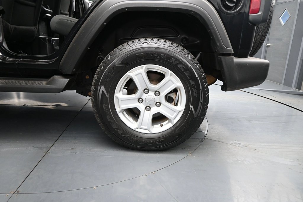 Used 2022 Jeep Wrangler Unlimited Sport AWD/4WD image 17