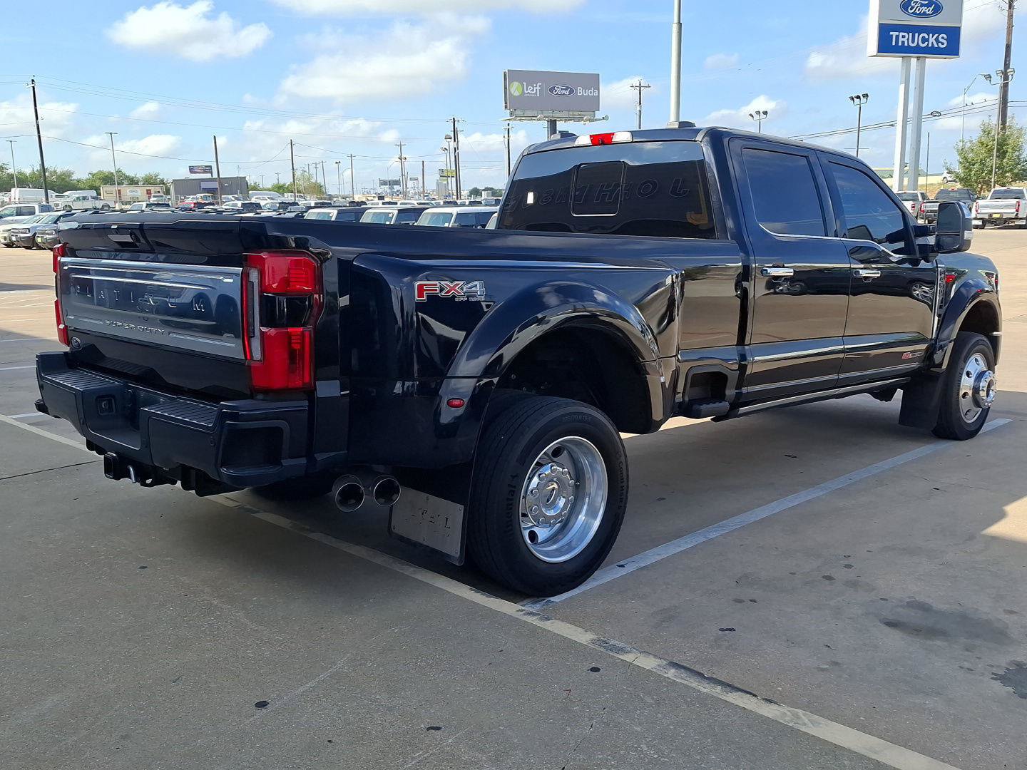 Certified 2024 Ford F450 Platinum w/ FX4 Off-Road Package AWD/4WD image 29